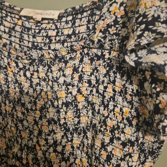 Floral Flutter Top - Picture 3 of 3